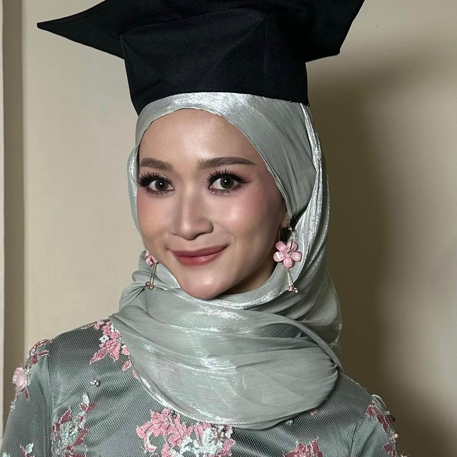Profile Collaborator Systatum Salwa Gusmy